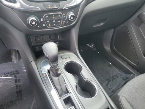 Used 2023 Chevrolet Equinox LT image 32