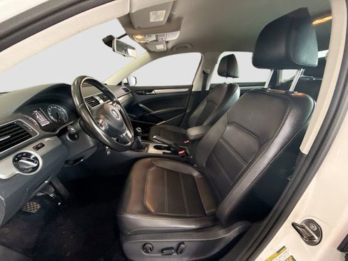 Used 2014 Volkswagen Passat 1.8T SE image 20
