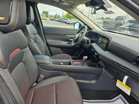 New 2025 Nissan Kicks SR w/ SR Premium Package image 12