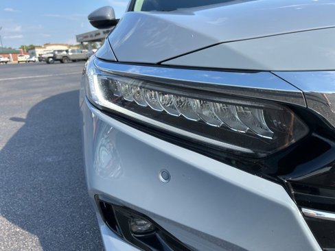 Used 2021 Honda Accord Touring image 10