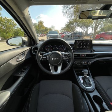 Used 2024 Kia Forte LXS image 10