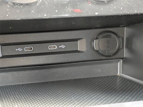 Used 2022 Volkswagen Tiguan S image 21