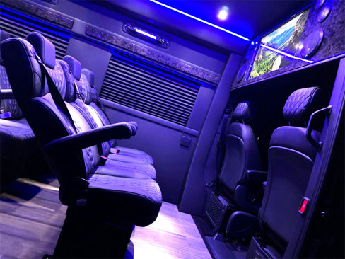 Used 2024 Mercedes-Benz Sprinter 3500 image 13