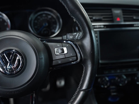 Used 2016 Volkswagen Golf 4-Door image 38