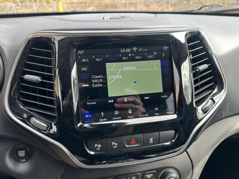 Used 2019 Jeep Cherokee Limited w/ Luxury Group image 26