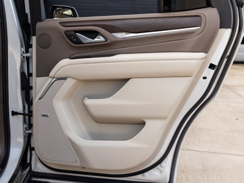 Used 2022 GMC Yukon Denali w/ Denali Premium Package image 34