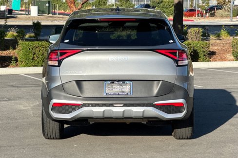 Used 2023 Kia Sportage LX image 5
