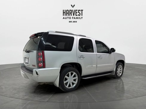 Used 2012 GMC Yukon Denali image 7