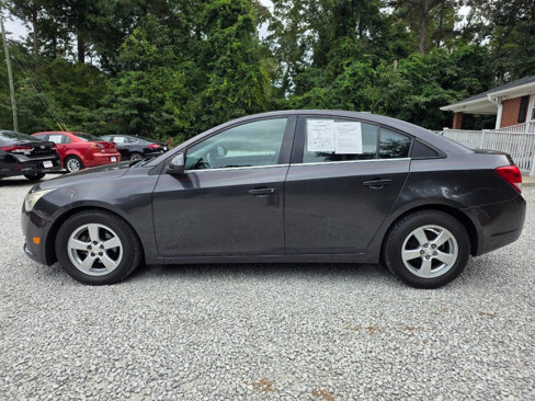 Used 2014 Chevrolet Cruze LT image 2