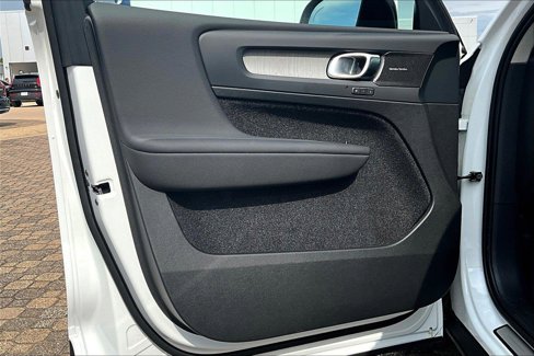 New 2025 Volvo XC40 B5 Plus w/ Protection Package Premier image 11