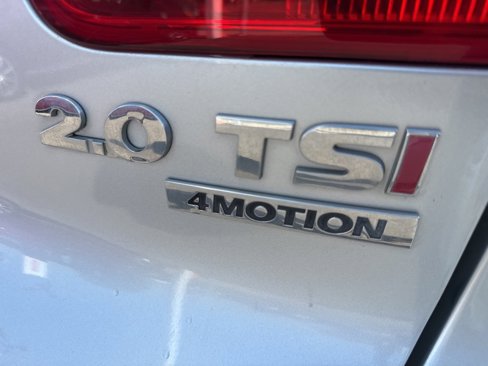 Used 2014 Volkswagen Tiguan S image 5