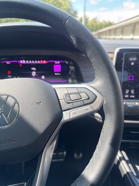 Used 2024 Volkswagen Atlas SEL Premium R-Line image 11