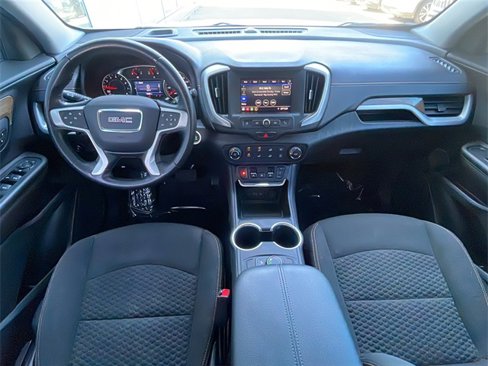Used 2020 GMC Terrain SLE w/ Elevation Edition image 27