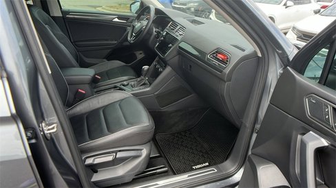 Used 2019 Volkswagen Tiguan SEL Premium R-Line image 19