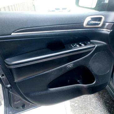 Used 2014 Jeep Grand Cherokee Limited image 36