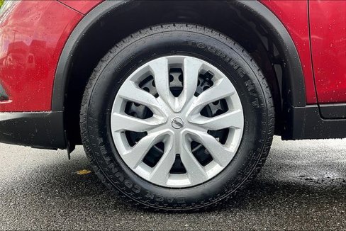 Used 2016 Nissan Rogue S image 8