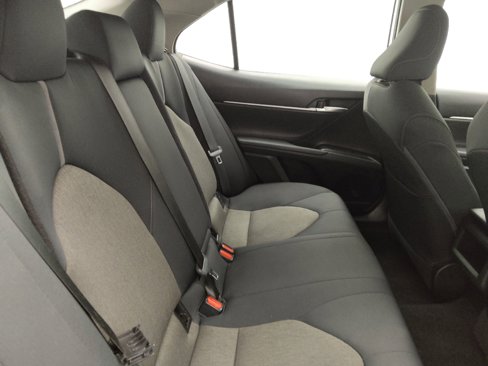 Used 2022 Toyota Camry LE image 19
