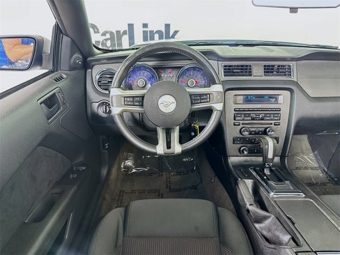 Used 2014 Ford Mustang Convertible image 20