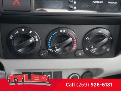 Used 2013 Toyota Tacoma 2WD Regular Cab image 24