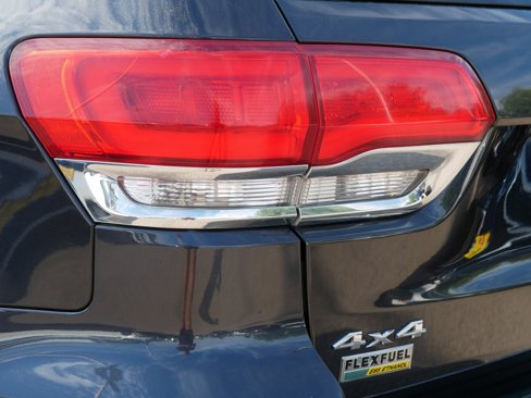 Used 2014 Jeep Grand Cherokee Limited image 17