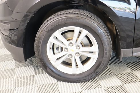 Used 2017 Chevrolet Equinox LS image 16