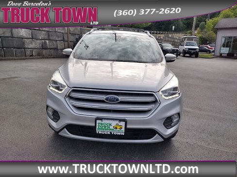 Used 2018 Ford Escape Titanium w/ Ford Safe & Smart Package image 14