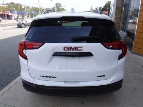 Used 2020 GMC Terrain SLE w/ Driver Convenience Package image 7