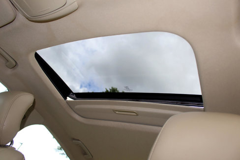 Used 2014 Ford Fusion SE w/ Equipment Group 202A image 17
