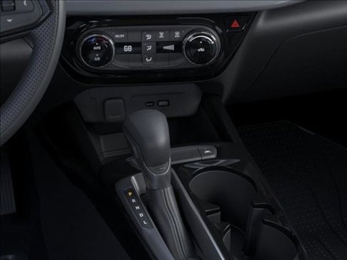 New 2025 Chevrolet Trax LT image 23
