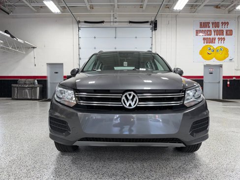 Used 2016 Volkswagen Tiguan S image 11