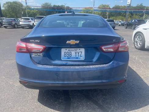 Used 2019 Chevrolet Malibu LT w/ Driver Confidence Package image 7