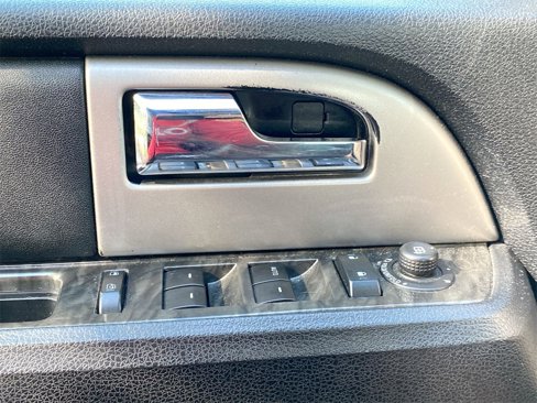 Used 2017 Ford Expedition Limited image 15