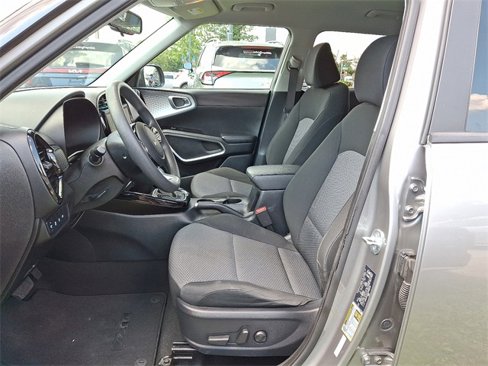 Certified 2023 Kia Soul S image 12