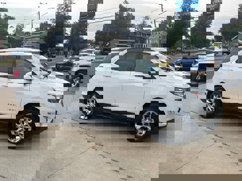 Used 2020 Chevrolet Equinox LT image 5