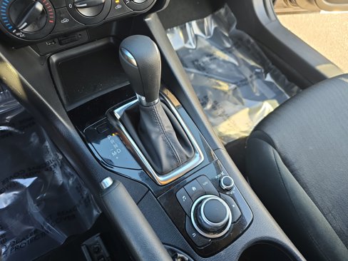 Used 2015 MAZDA MAZDA3 i Sport image 23