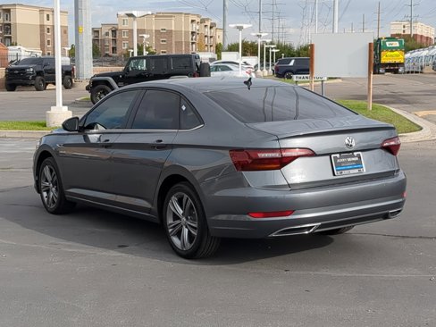 Used 2019 Volkswagen Jetta R-Line image 3