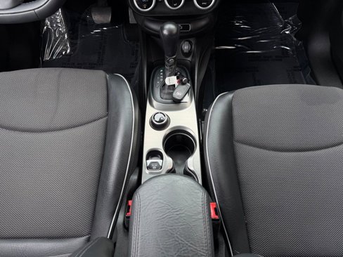 Used 2017 FIAT 500X Trekking w/ Advanced Safety Package image 18