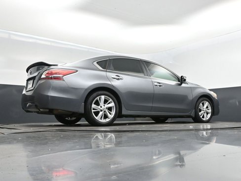 Used 2015 Nissan Altima 2.5 SV w/ Convenience Package image 43