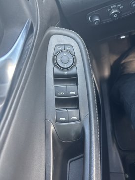Used 2023 Buick Encore GX Essence image 18