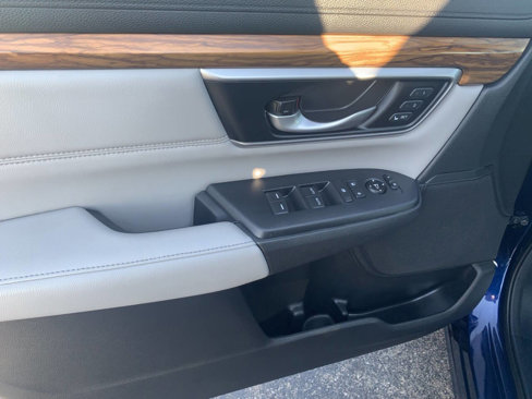 Used 2020 Honda CR-V Touring image 13