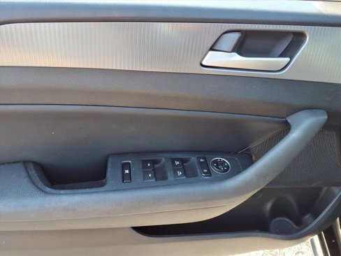 Used 2018 Hyundai Sonata Sport w/ Cargo Package image 6