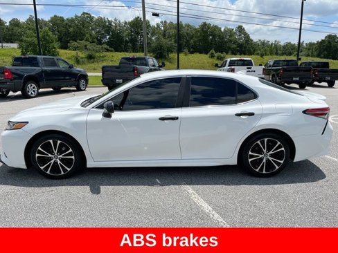 Used 2019 Toyota Camry SE image 6