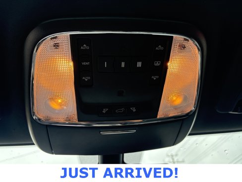 Used 2015 Jeep Grand Cherokee Overland image 19