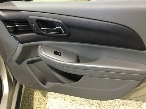 Used 2015 Chevrolet Malibu LS image 42