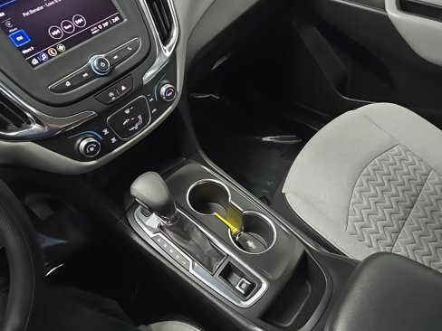 Used 2022 Chevrolet Equinox LS image 26