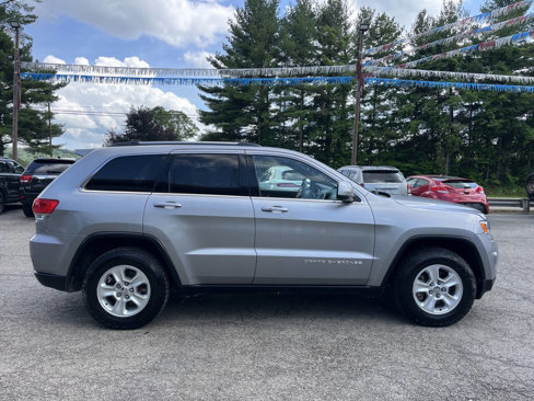 Used 2014 Jeep Grand Cherokee Laredo w/ Quick Order Package 23E image 2
