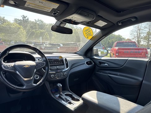 Used 2018 Chevrolet Equinox LT w/ Sun & Infotainment Package image 13