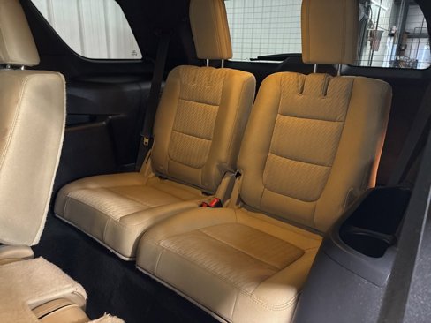 Used 2017 Ford Explorer FWD image 15