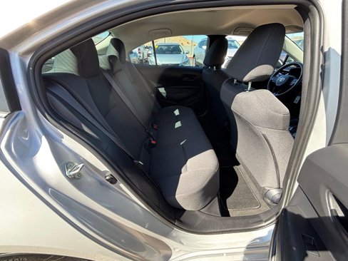 Used 2022 Toyota Corolla LE image 15