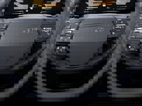 New 2025 Kia K4 LXS image 22